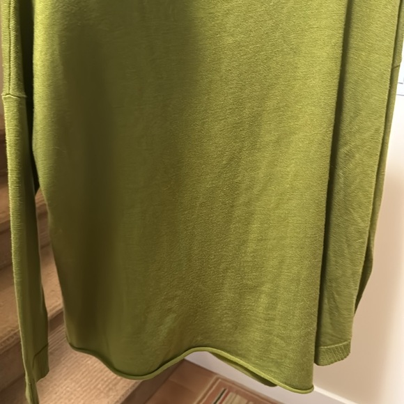 Stunning EF Sweater - Picture 11 of 11